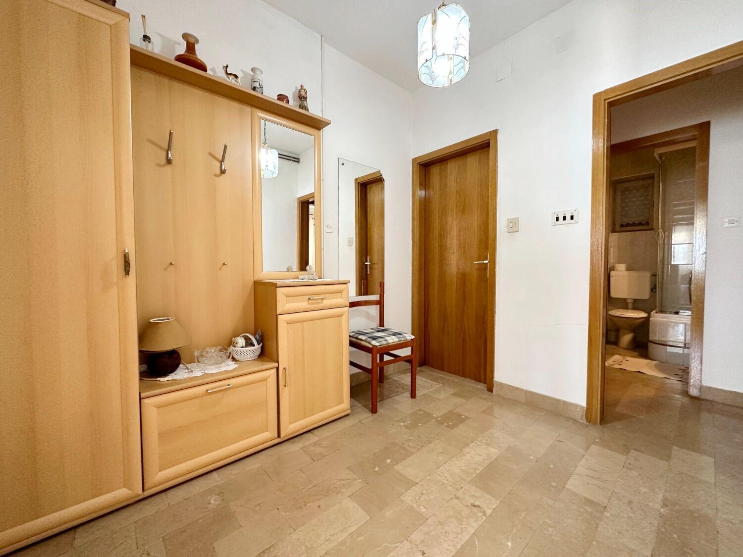 Apartments Mihaela Трогир Екстериор снимка