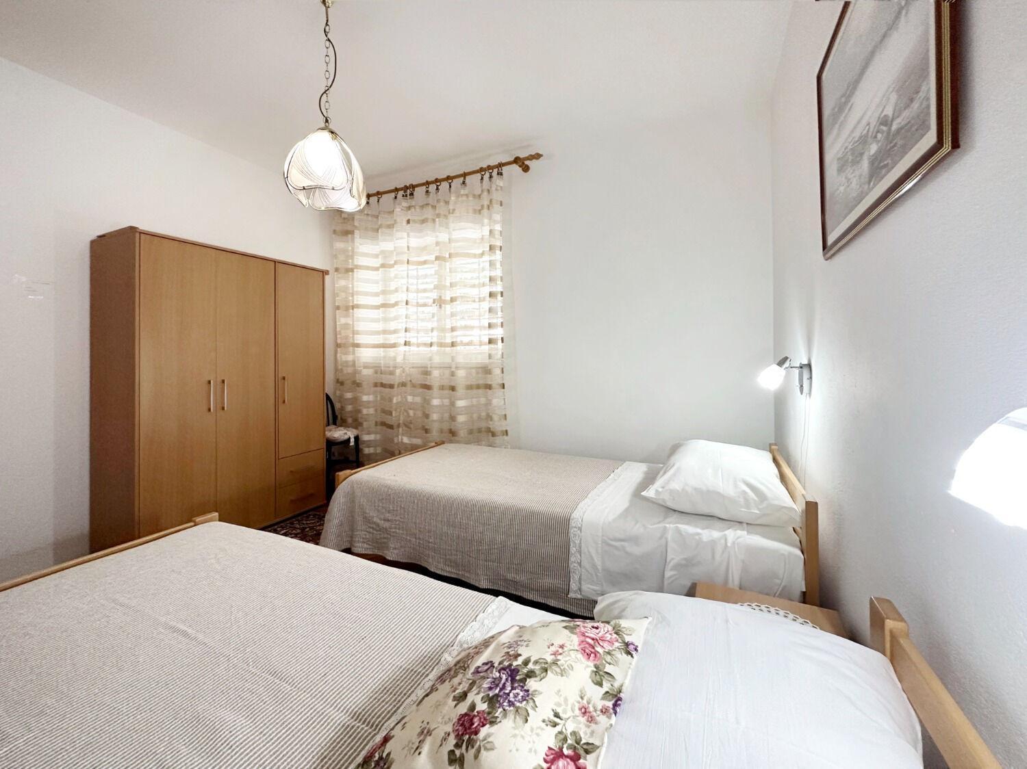 Apartments Mihaela Трогир Екстериор снимка