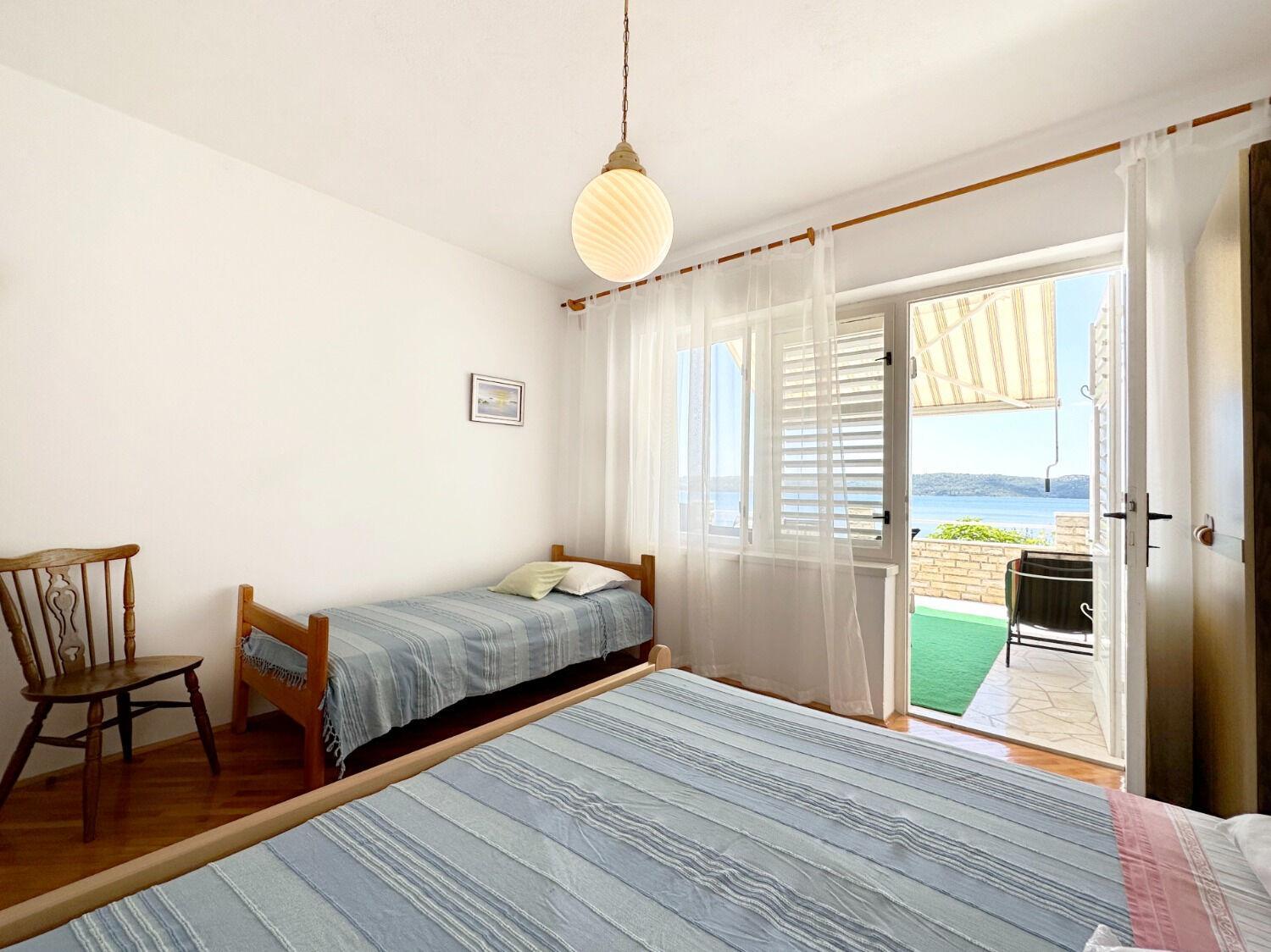 Apartments Mihaela Трогир Екстериор снимка
