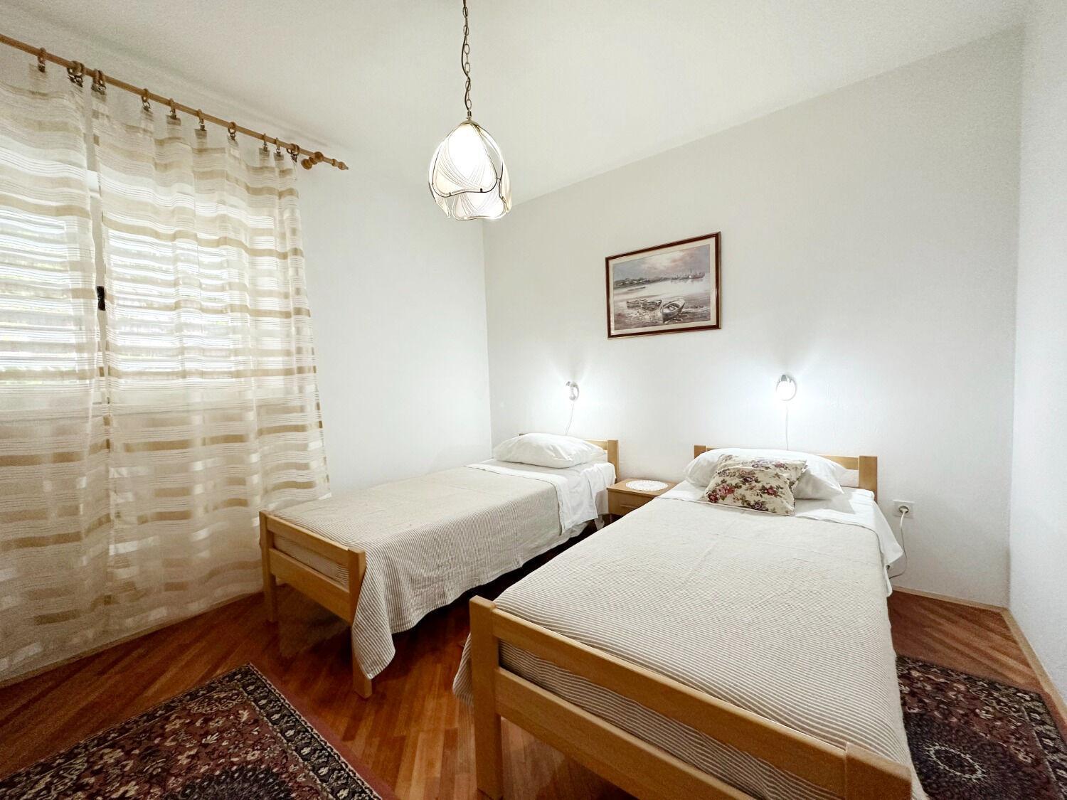 Apartments Mihaela Трогир Екстериор снимка