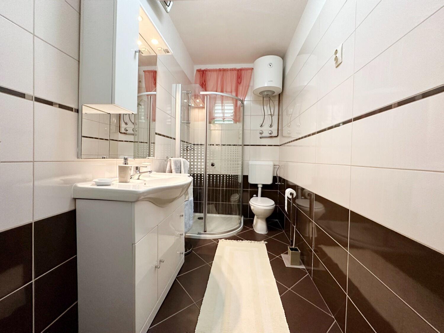 Apartments Mihaela Трогир Екстериор снимка