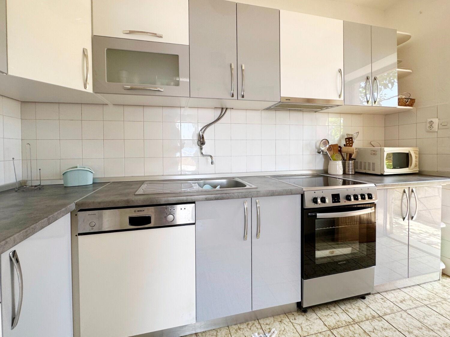 Apartments Mihaela Трогир Екстериор снимка